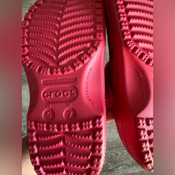 Crocs with jibbitz - Picture 6 of 6